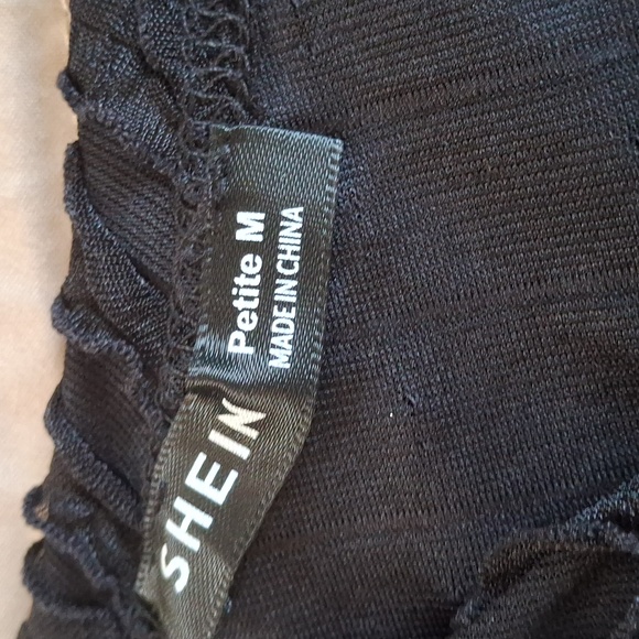 SHEIN Neck Cut Out Asymmetrical Top - Picture 11 of 16